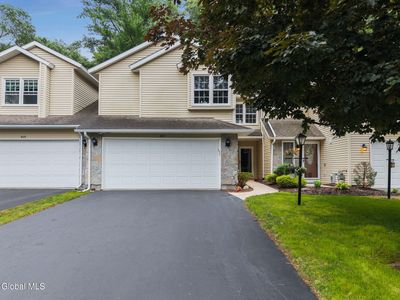 607 Highwood Circle
