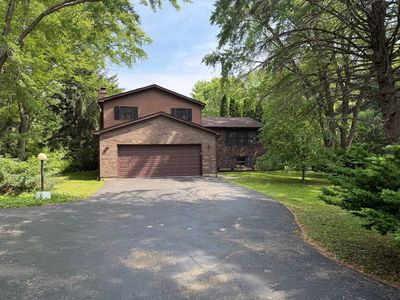 10916 Pheasant Ln