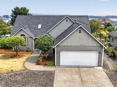 255 Spinnaker Way