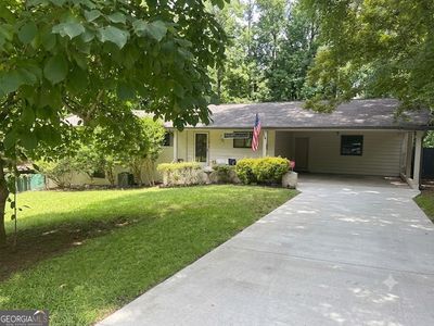 Property at 2665 Colonial Dr, College Park, GA