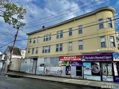 1368-1370 East Main Street