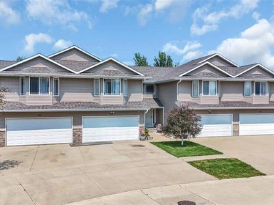 2312 Tallgrass Dr