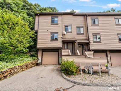 196 New Haven Avenue #325