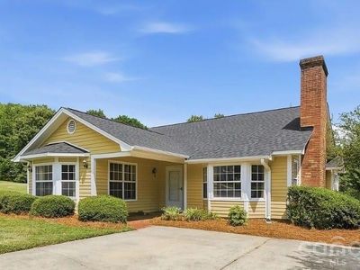 2914 Huckleberry Hill Dr