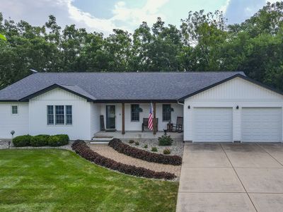 6174 Tulip Ln