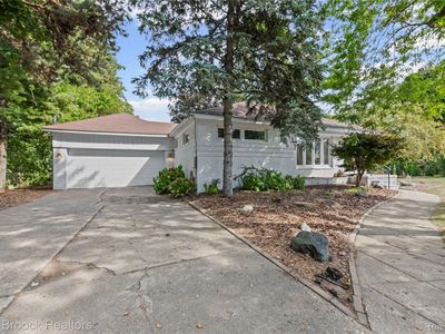 2665 Middlebelt Rd