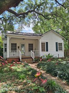 122 Adrienne St