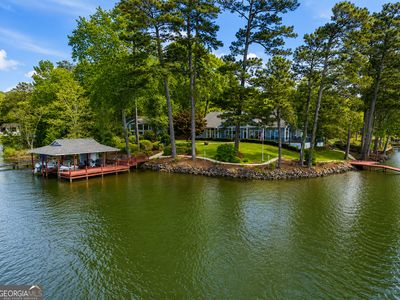 275 Lee Road 897