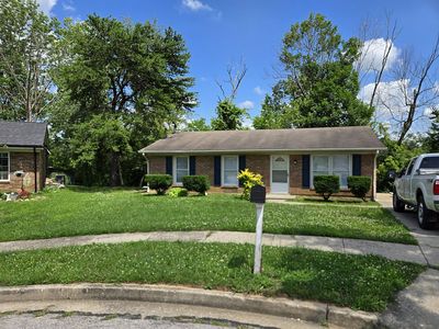 3869 Trout Ct