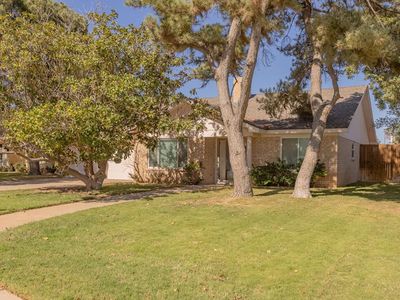 4237 Lynbrook Ave