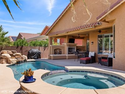 941 Emerald Pool Blf