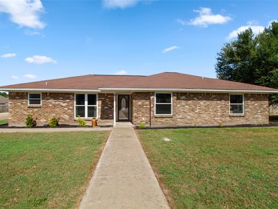 8 Circle Dr