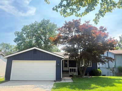2731 Aurora Dr