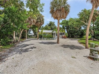 3300 6th Ave