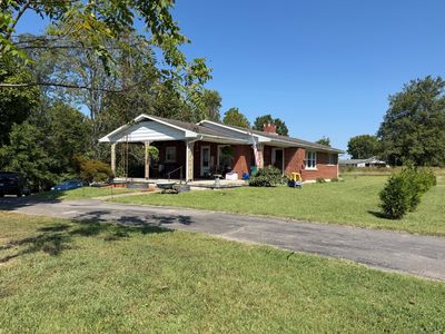 9095 New Columbia Rd