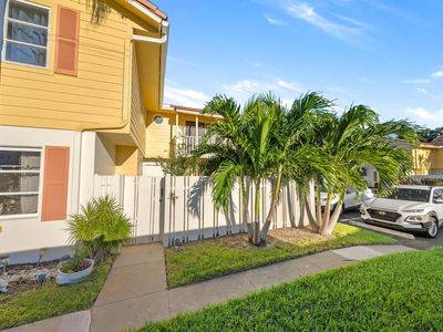 169 Seabreeze Circle