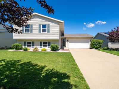 2813 Rocksbury Dr