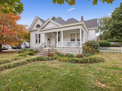 215 4th Ave S