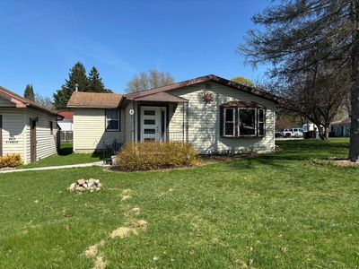 228 W Forest St