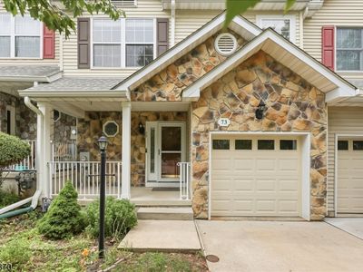 73 Castleton Rd