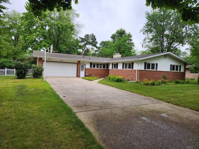 2015 Airfield Ln