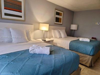 19201 Collins Ave #343