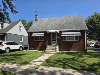 17821 Escanaba Ave