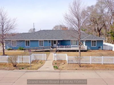 2820 W Koenig St