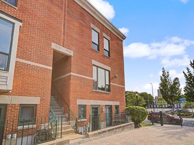 727 S Ashland Ave APT B