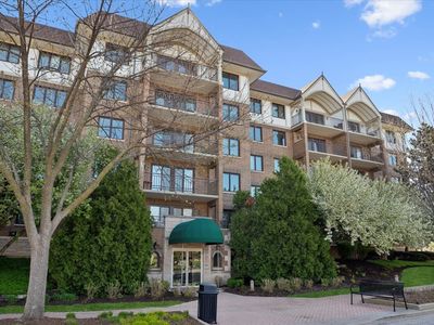 15 S Pine St APT 604A
