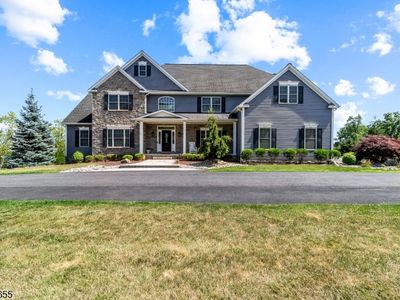 1 Thames Ln