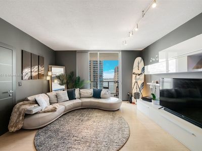 1060 Brickell Ave APT 3003