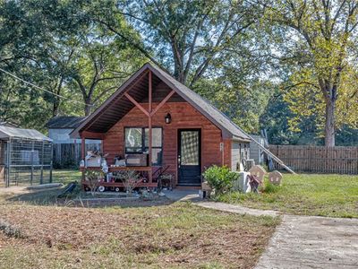 43 Meadowood Dr