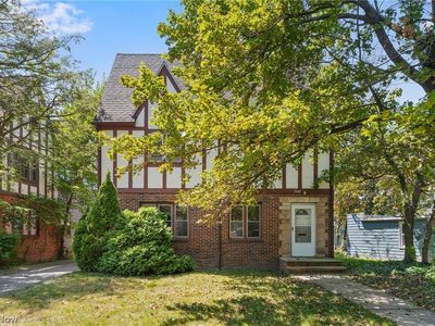 Property at 3544 Lynnfield Rd, Shaker Heights, OH