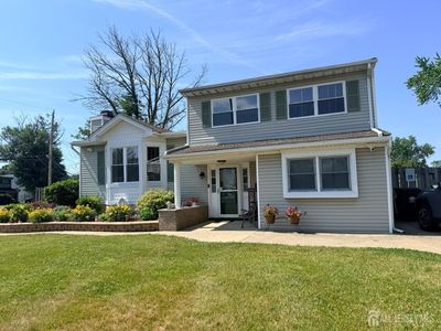 55 Woodview Dr