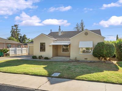 1221 S Pleasant Ave