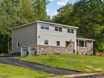 24 Magnolia Ave