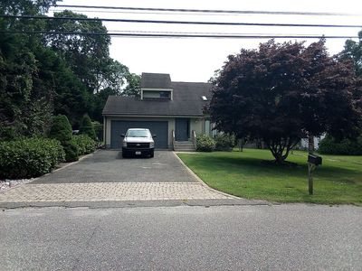 Property at 29 Suffolk Rd, Hampton Bays, NY