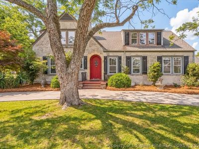 1802 N Elm St
