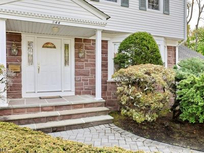 544 Hague Ct