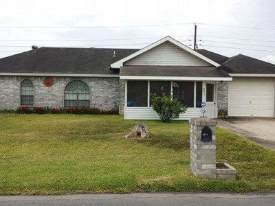 811 South Blvd