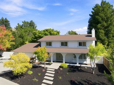 149 Sandringham Dr S