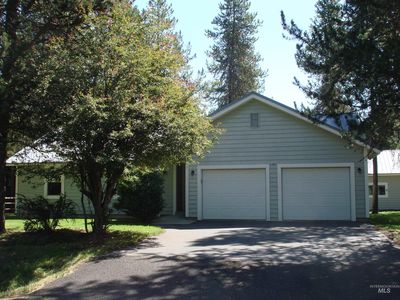 628 Syringa Dr
