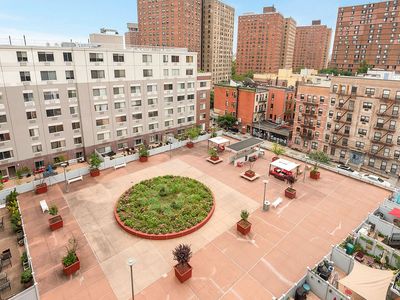300 W 145th St APT 7C