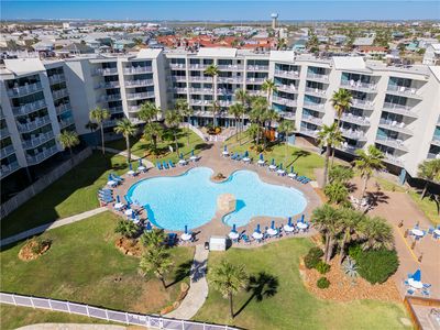 800 Sandcastle Dr #307