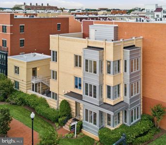 611 E Howell Ave