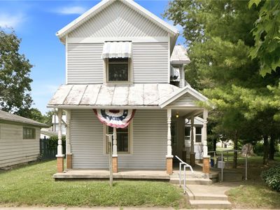 165 S 1st St