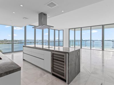 700 NE 26th Ter UNIT 1501