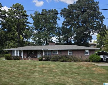 100 Linwood Dr