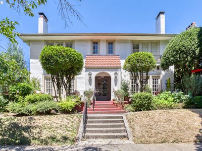 1403 NE Thompson St APT 1